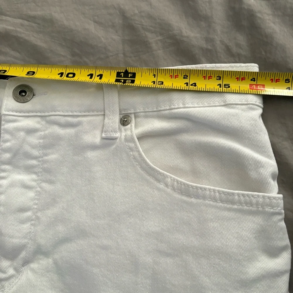 Gloria Vanderbilt  Women's White Amanda Classic Rise Capri Jean 12 Cuffed - Picture 6 of 8